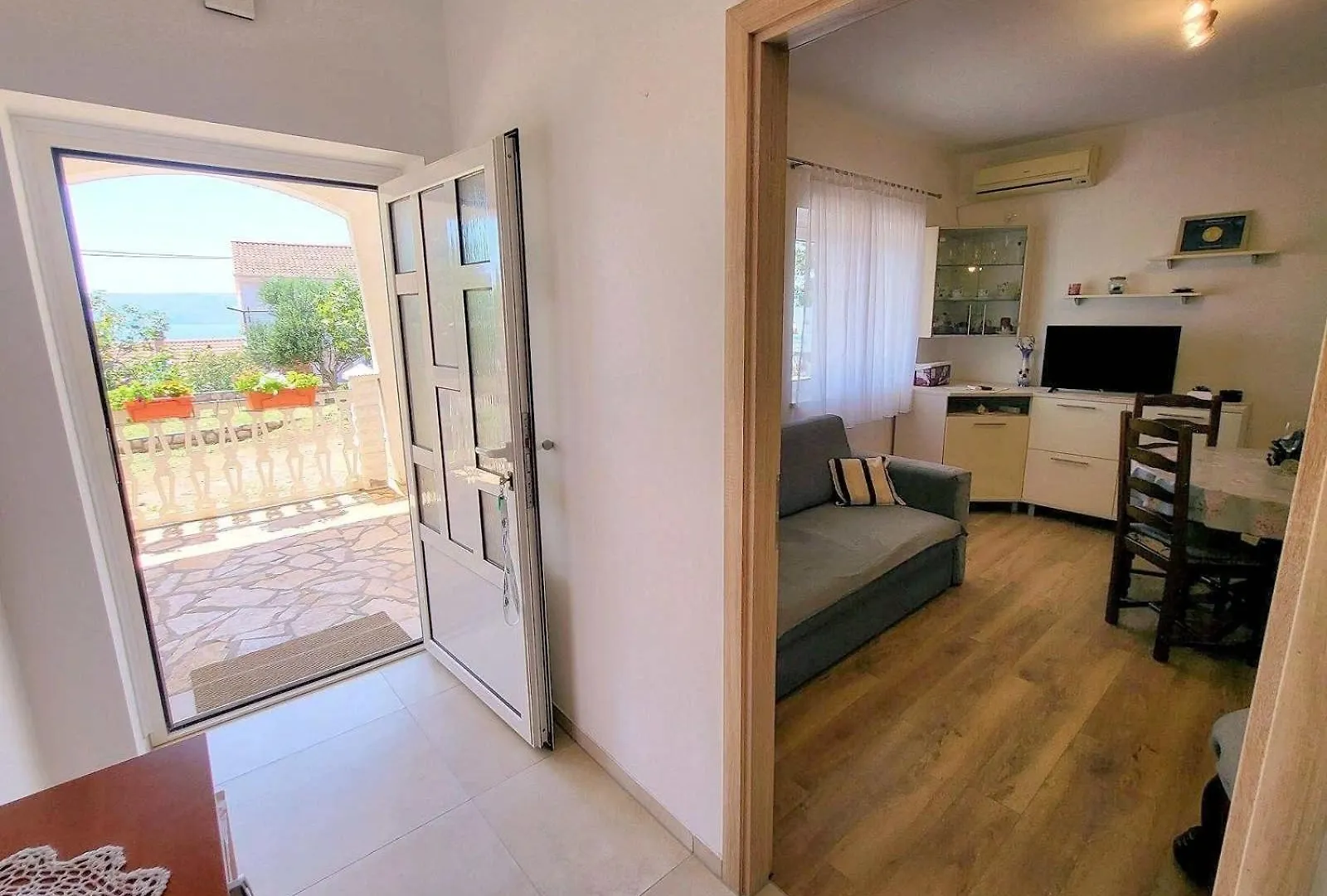 Apartment Appartement In Novi Vinodolski Mit Grosser Terrasse